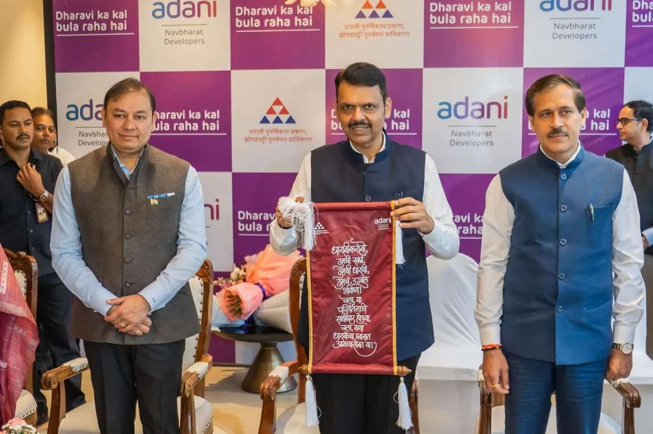 CM ફડણવીસે લોન્ચ કર્યું એક્સપિરિયન્સ સેન્ટર, રહેવાસીઓ જોઈ શકશે પોતાના ભવિષ્યના ઘરનું 3D મોડેલ! 2 Devendra Fadnavis.jpeg