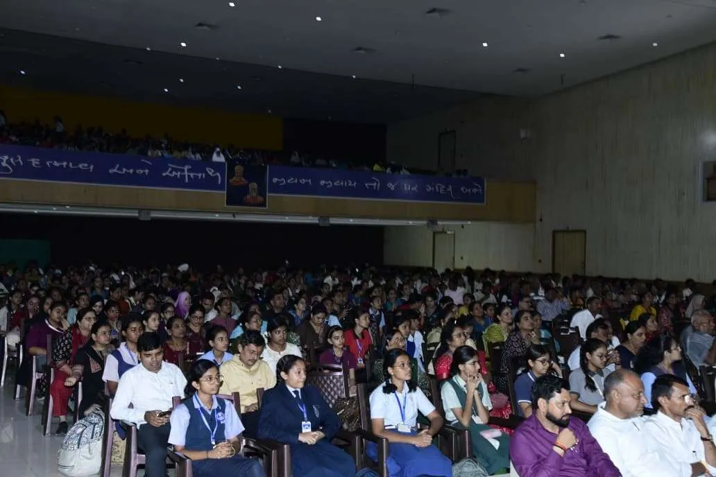 'સેવા સંકલ્પ પર્વ' અંતર્ગત નિર્ણયનગરની આત્મીય નિકેતન શાળામાં જિલ્લા કક્ષાની સ્પર્ધાઓનું ભવ્ય આયોજન 4 WhatsApp Image 2026 10 03 at 4.07.42 PM.jpeg
