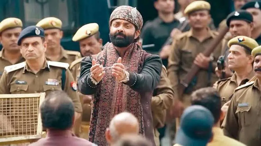 Aashram 4.jpg
