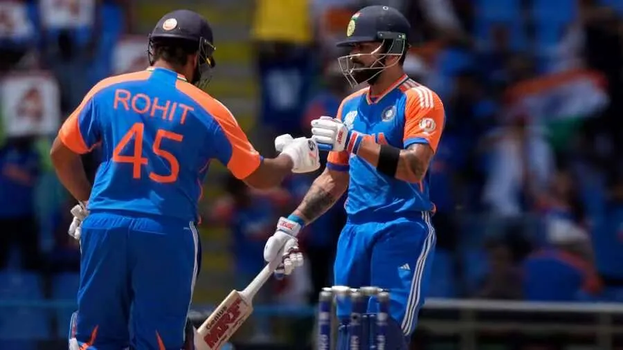 દિલ્હીથી અમદાવાદ શિફ્ટ થઈ IND vs SL વનડે મેચ, જાણો કેમ લેવાયો નિર્ણય! 3 Rohit Sharma Virat Kohli