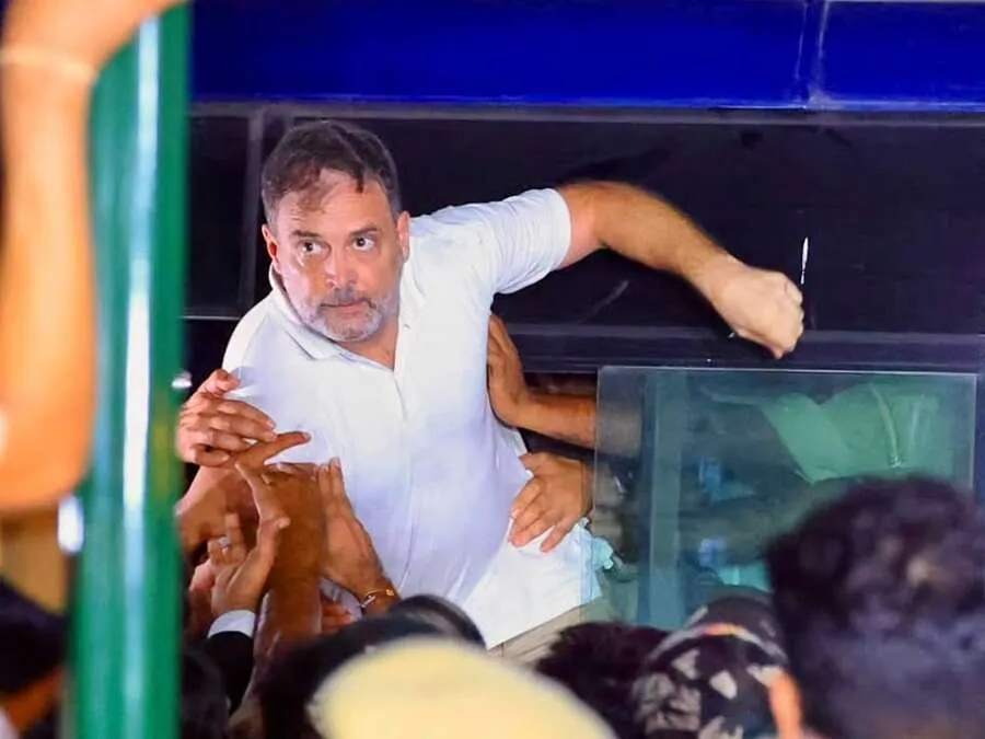 રાહુલ ગાંધીનો મોટો દાવો: ‘મોદી સરકારના 200 અધિકારીઓ અમારા સંપર્કમાં’, CEC સામે સુપ્રીમ કોર્ટ જશે INDIA ગઠબંધન 2 rahul1.jpg