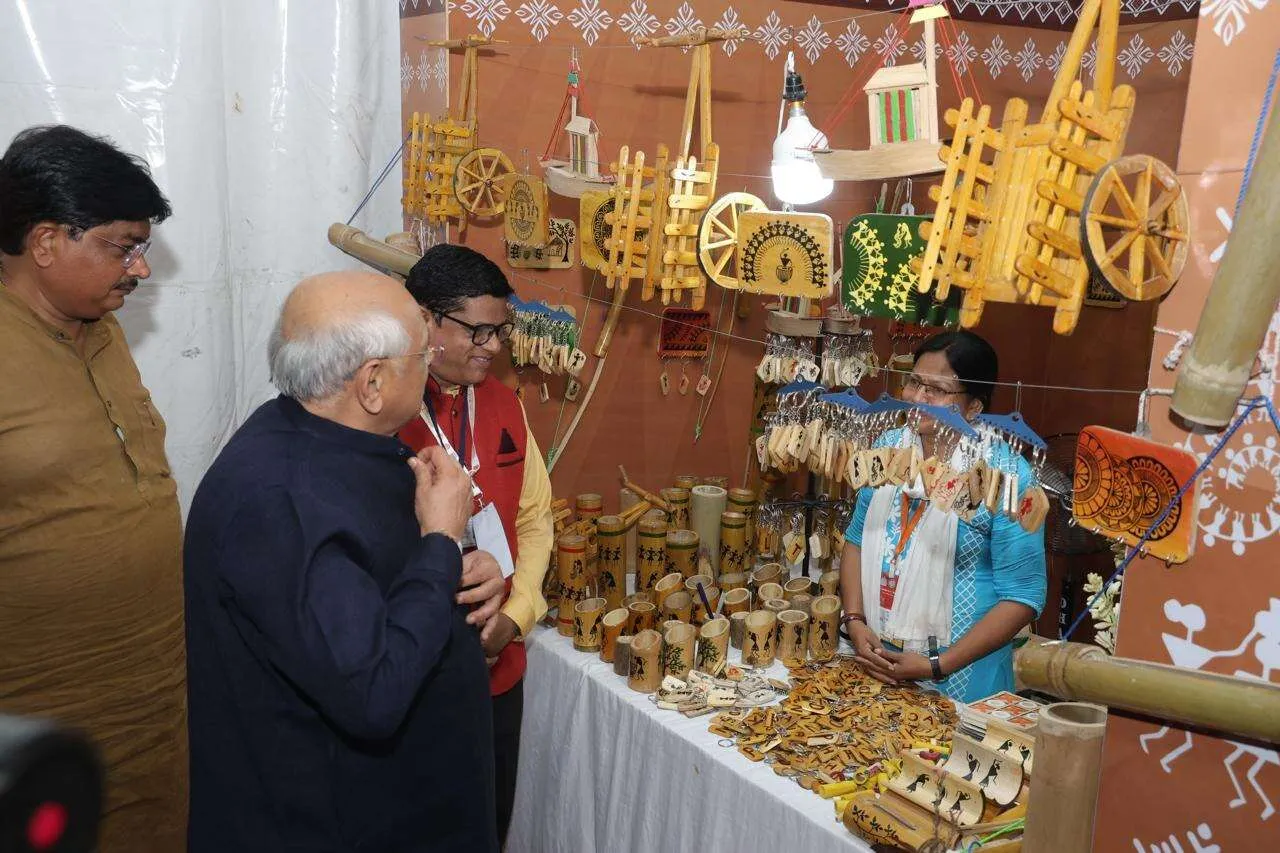 વાઇબ્રન્ટ નવરાત્રી મહોત્સવ–૨૦૨૬: અમદાવાદમાં 'આદિ રંગ હાટ'ને મળી રહ્યો છે અભૂતપૂર્વ પ્રતિસાદ 2 WhatsApp Image 2026 10 12 at 6.43.37 PM.jpeg