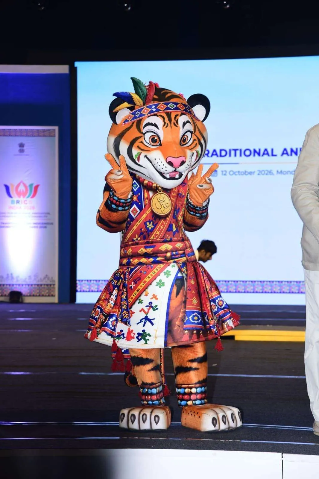 અમદાવાદ ખાતે 'BRICS ટ્રેડિશનલ એન્ડ ઇન્ડિજીનસ ડેમોન્સ્ટ્રેશન ગેમ્સ-2026'નો ભવ્ય પ્રારંભ 4 WhatsApp Image 2026 10 12 at 6.52.44 PM.jpeg