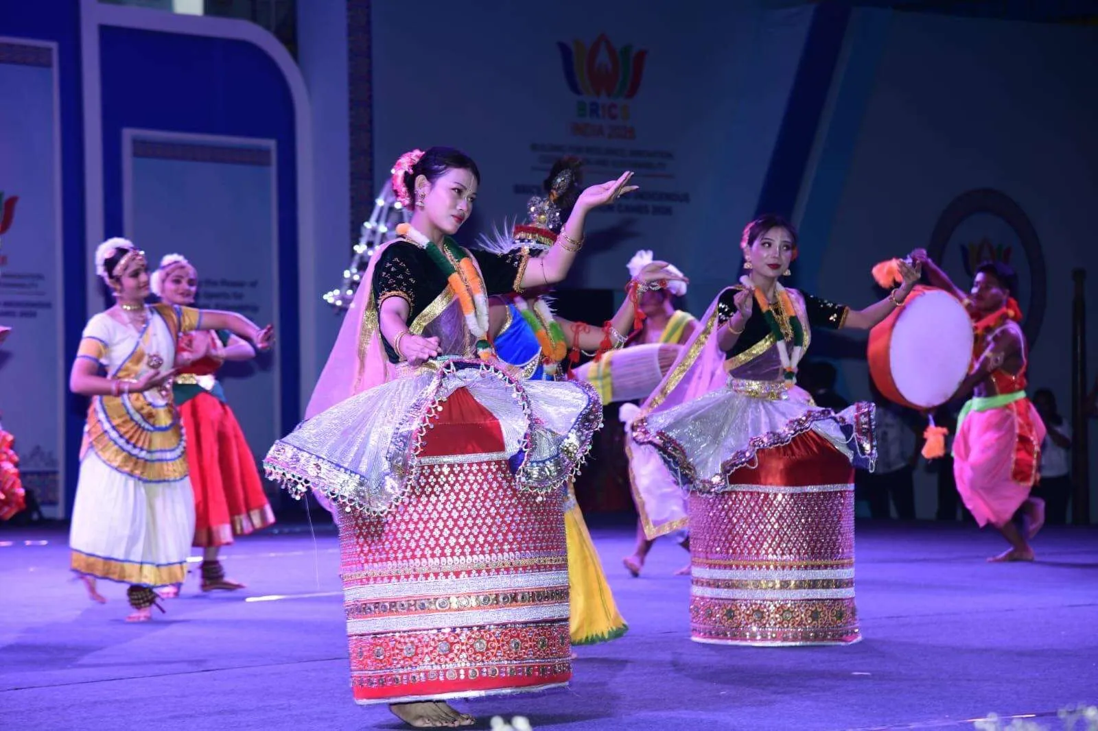 અમદાવાદ ખાતે 'BRICS ટ્રેડિશનલ એન્ડ ઇન્ડિજીનસ ડેમોન્સ્ટ્રેશન ગેમ્સ-2026'નો ભવ્ય પ્રારંભ 2 WhatsApp Image 2026 10 12 at 6.52.37 PM.jpeg