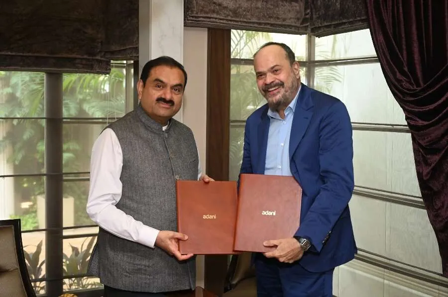 adani1.jpg