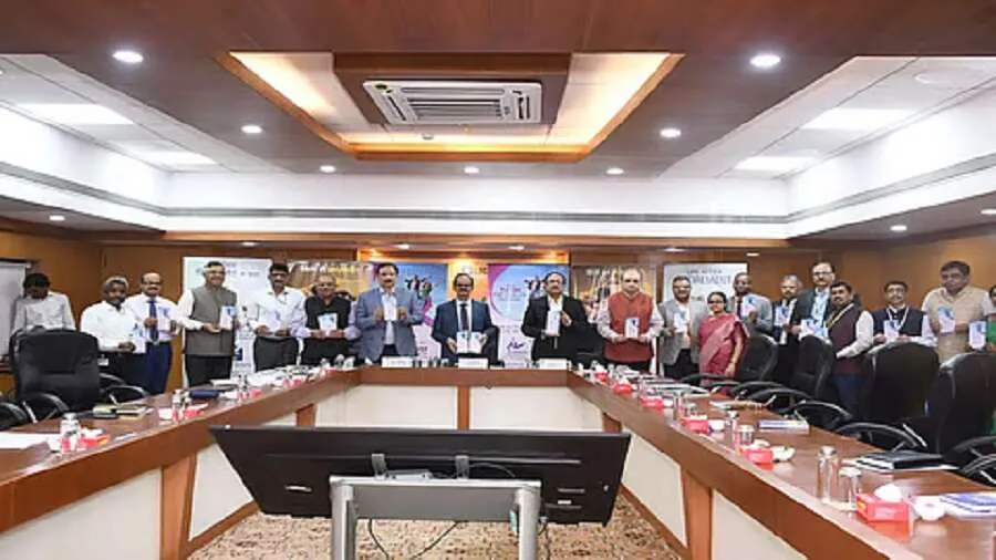 કેન્સરના દર્દીઓ માટે LIC ની વિશેષ યોજના, જાણી લો કયા કેન્સરમાં મળશે કવરેજ 2 LIC.jpg