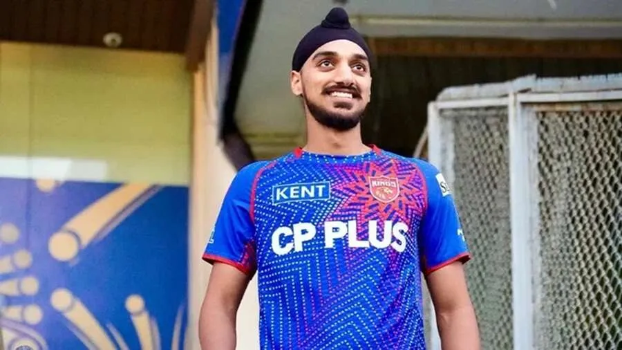IND vs WI: વેસ્ટ ઇન્ડિઝ સામેની છેલ્લી મેચમાંથી અર્શદીપ સિંહ બહાર, ભુવનેશ્વર કુમારની ટીમમાં એન્ટ્રી! 2 Arshdeep Singh1.jpg
