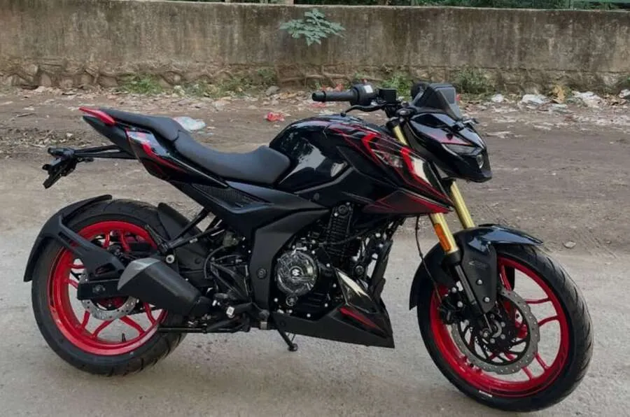બજાજની નવી Pulsar N250 SS ભારતમાં લૉન્ચ! કિંમત ₹1.59 લાખ, ફીચર્સ જોઈને થઈ જશો ખુશ 3 Bajaj pulsar n2501.jpg