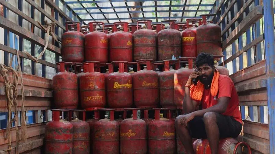 gas2.jpg
