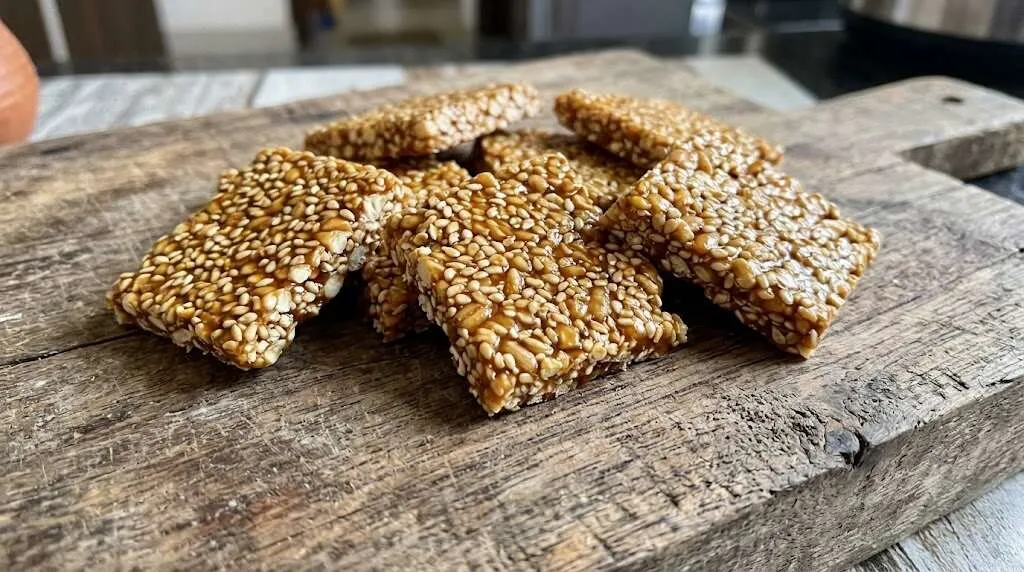 tal daliya chikki.jpg