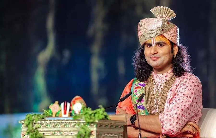 શું ઘરમાં મૃત્યુ પછી 1 વર્ષ સુધી પૂજા બંધ રાખવી જરૂરી છે? અનિરુદ્ધાચાર્ય મહારાજે કર્યો મોટો ખુલાસો! 2 Aniruddhacharya Maharaj