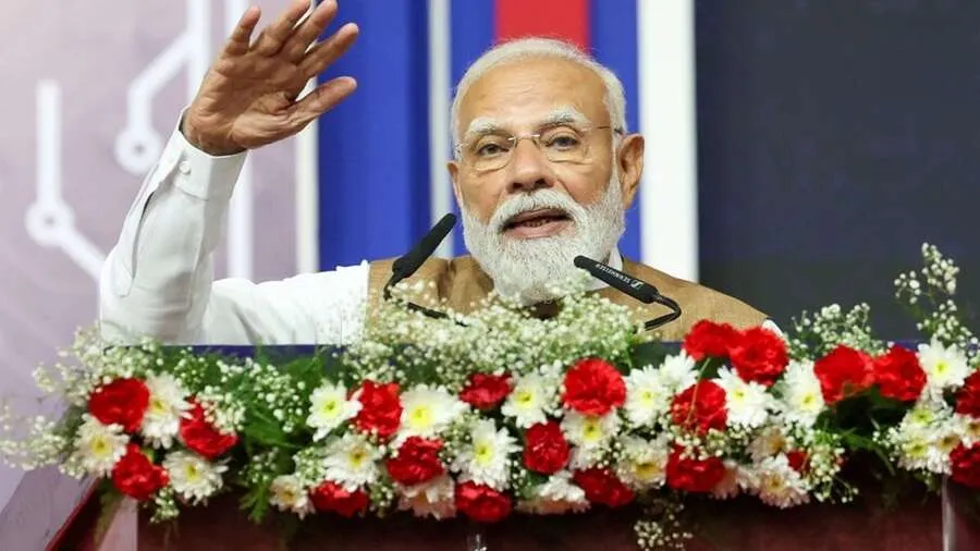 PM મોદીના નિવેદનથી ગુજરાતના રાજકારણમાં ચર્ચા! વિપક્ષ પર સાધ્યું નિશાન 2 pm modi.jpg