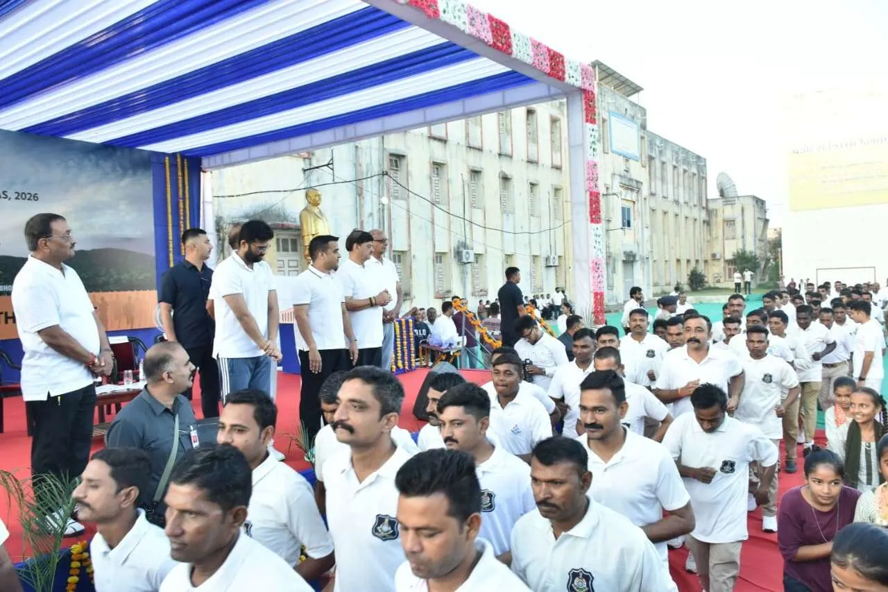ડભોઇમાં રાષ્ટ્રીય એકતા દિવસની ભવ્ય ઉજવણી: જાણો સરદાર સાહેબના વિઝન અંગે હર્ષ સંઘવીએ શું કહ્યું 6 WhatsApp Image 2026 10 31 at 12.47.45 PM.jpeg